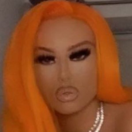 Saffron Jenkins actrice libre image