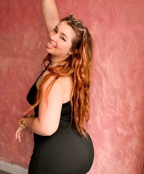 Peachez and Screamz actrice de nus galeries