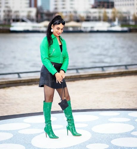 pom-pom girl asiatique onlyfans chaud adulte images