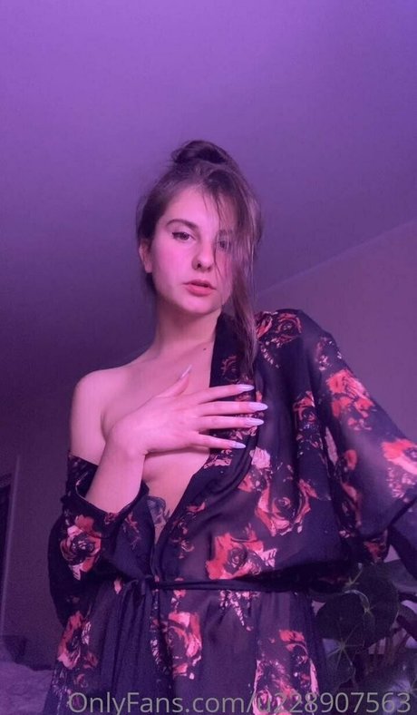 baby cherrry actrice exclusive photos