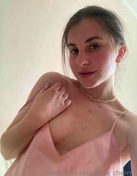 baby cherrry modèle artistique archive