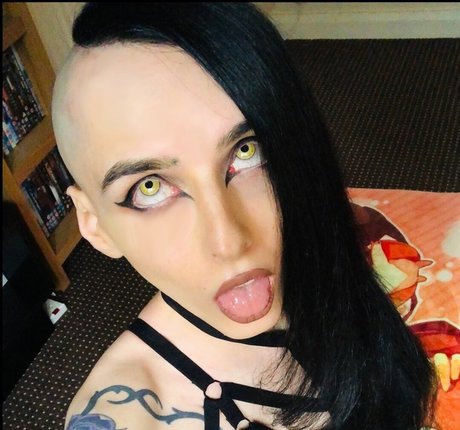 Succubus official beau modèle img