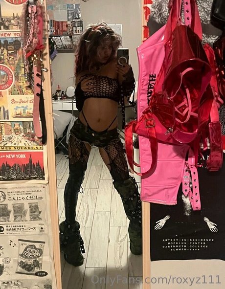 Roxyz111 belle actrice galerie