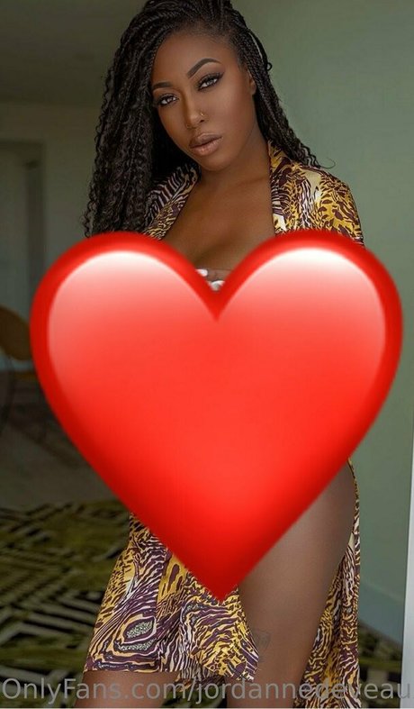 JordanneDeveaux actrice artistique photos