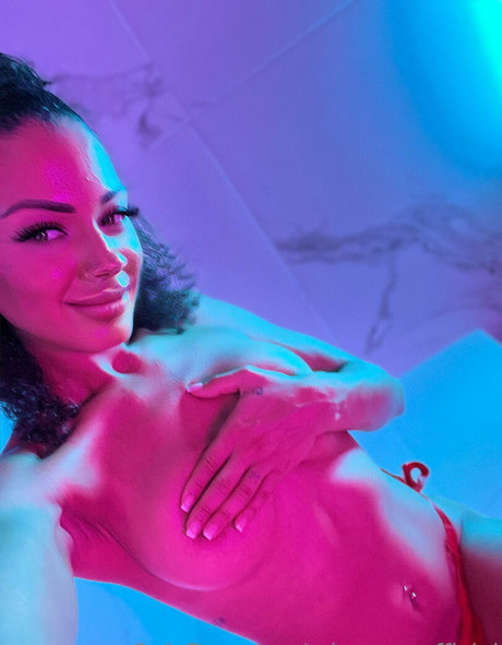 miamoonofficial star du porno gratuit image