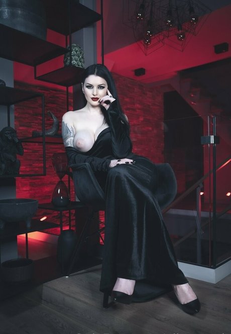 AlissaNoir modèle érotique img