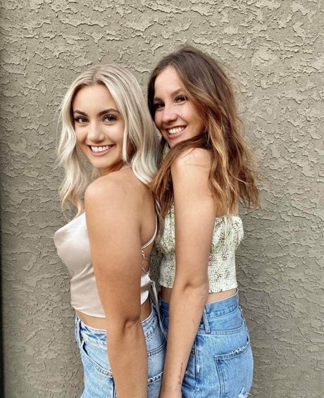 Tavia nus étoiles galeries