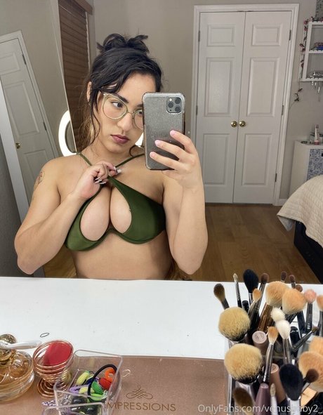 venusbaby2_ star du porno gratuit image