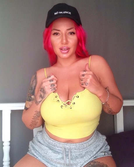 fans asiatiques maigres uniquement haut nu img