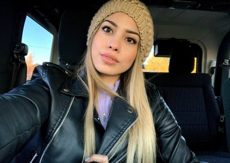 adolescents jeunes onlyfans art érotique des photos