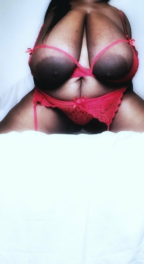 tatyanalundynn jolie actrice photo