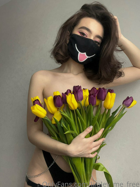 liraley me free haut de star du porno image