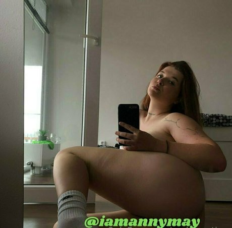 sasha cutiee actrice sexy img