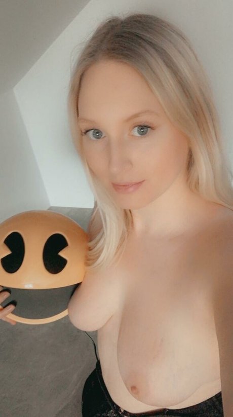 Kinkerbells1 star du sexe photo