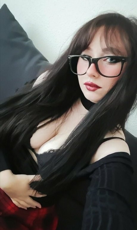 ninnabeast actrice artistique archive