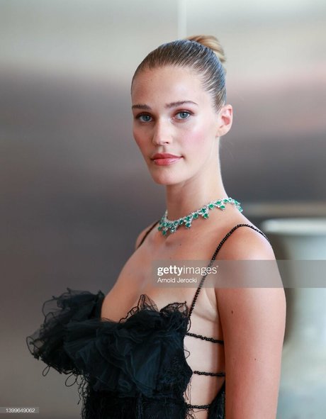 Noel Capri Berry jolie star du porno des photos