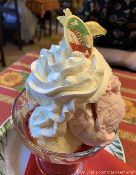 Desiree Mumm actrice libre img