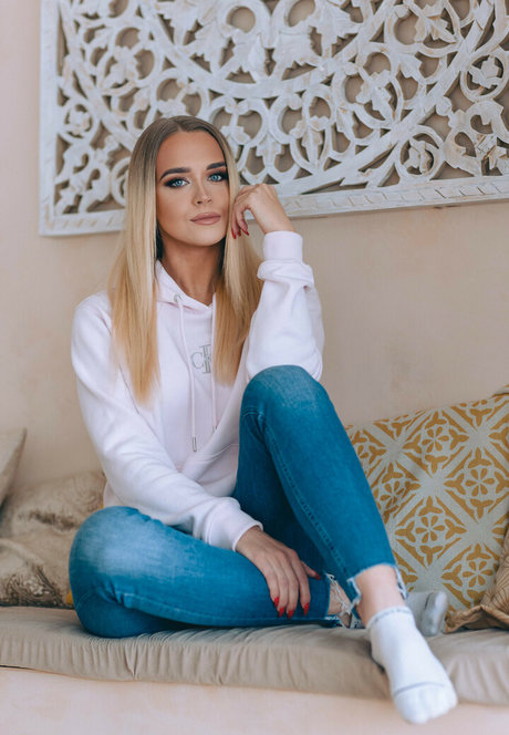 Desiree Mumm star du porno adulte des photos