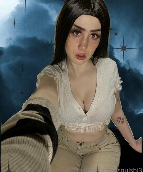 divinityvaeh modèle sexy des photos