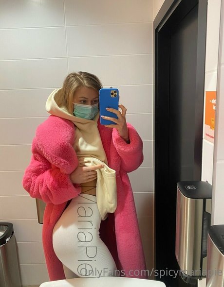 spicymariapie actrice chaude photos