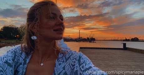 spicymariapie étoile hd image