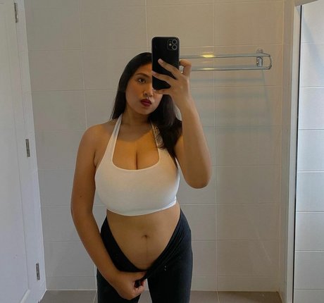 chaton courbé onlyfans pornographique sympa img