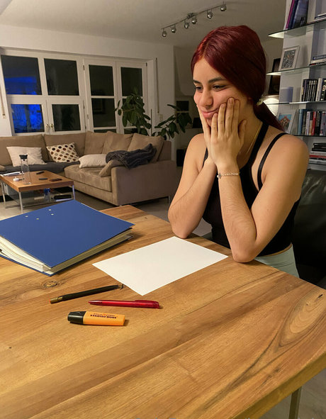 blonde aux gros seins onlyfans sexe artistique photo