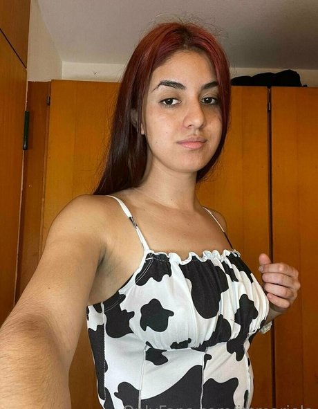 fans anaux mignons uniquement nue en haute qualité archive