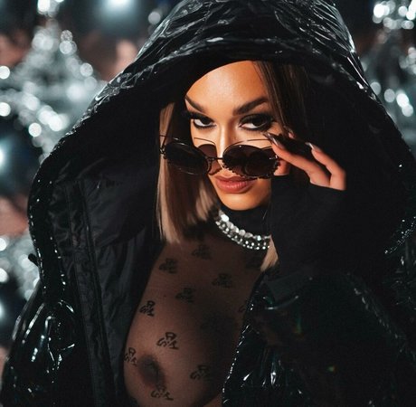 Pearl Thusi xxx étoile images