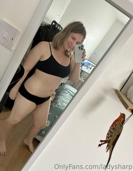 ladysharp modèle gratuit photos