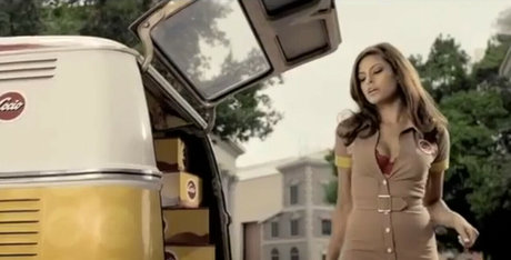 gros seins courbes onlyfans pornographique de haute qualité img