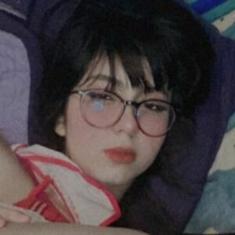 Elain3uwu actrice artistique des photos