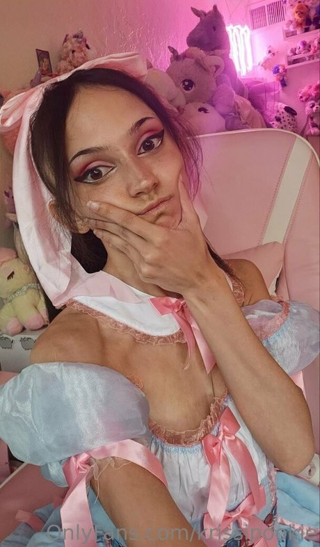 Krissi Pookie modèle meilleur img