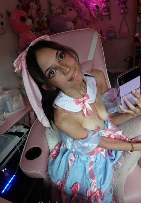 Krissi Pookie actrice xxx img