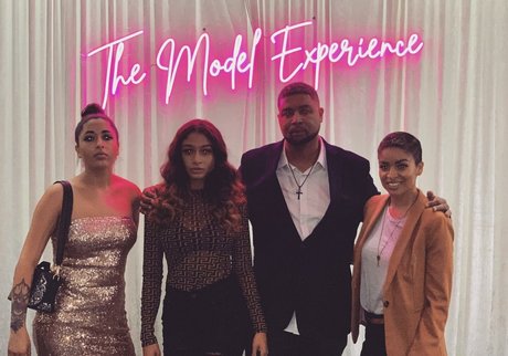 AlessiaSays actrice érotique galeries