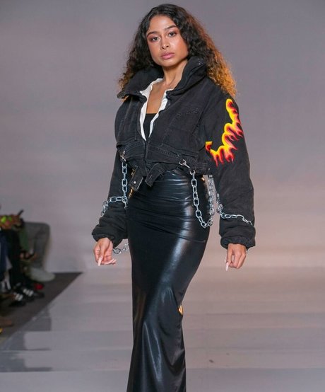 AlessiaSays actrice artistique collection