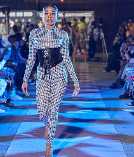 AlessiaSays art de star du porno photo