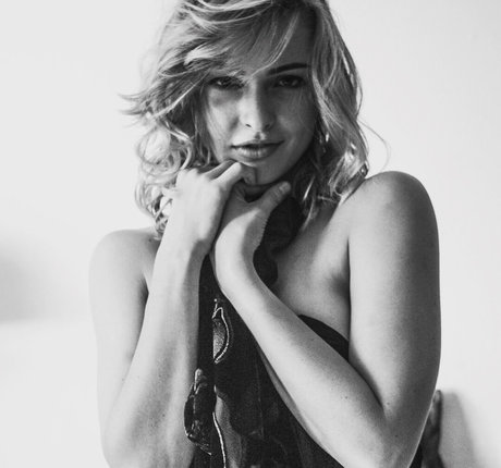 Littleluckycharm belle actrice photos