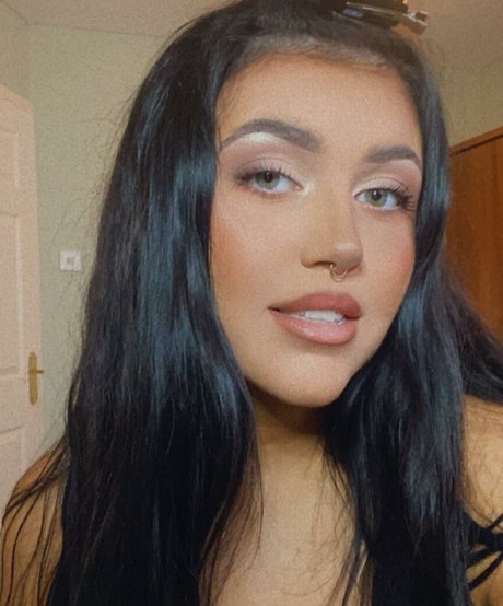 ASMR Cailin modèle parfait photo