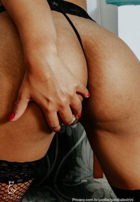 Gabi Balestrini modèle érotique galeries