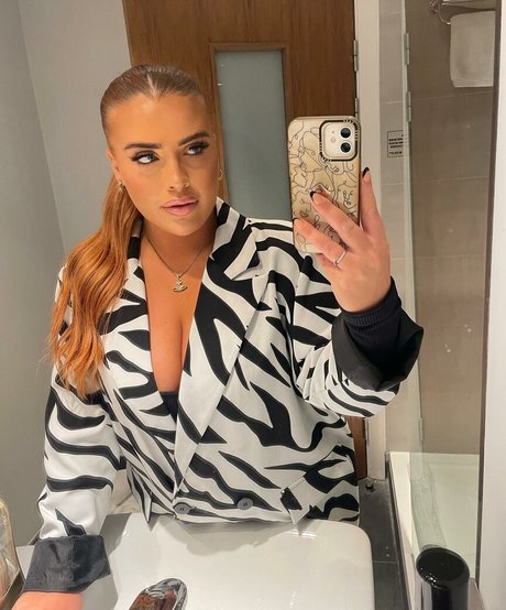 libbyrebecca actrice nue des photos