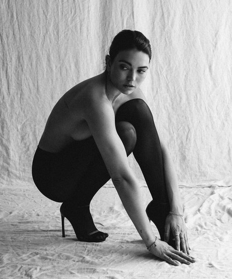 Kyra Santoro étoile gratuite galerie