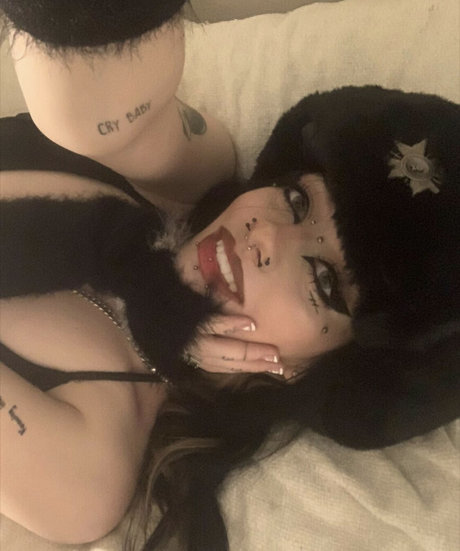 Rio Lawlor modèle pornographique archive