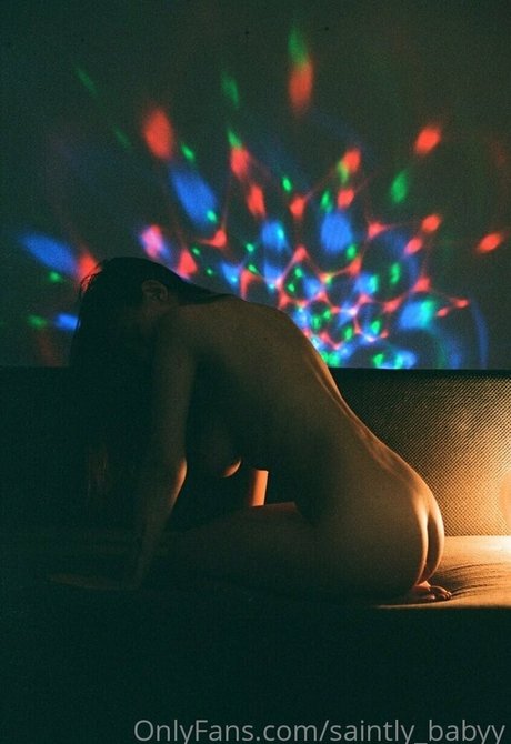 saintly babyy Fotoaufnahmen