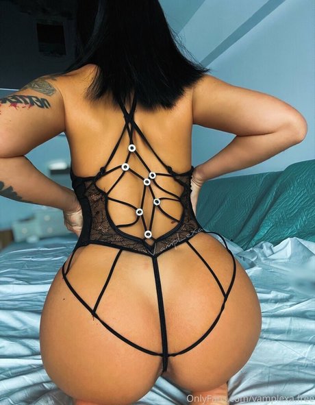 vamplexa free modèle sexy img