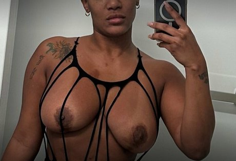 Nya Lee art de star du porno photos