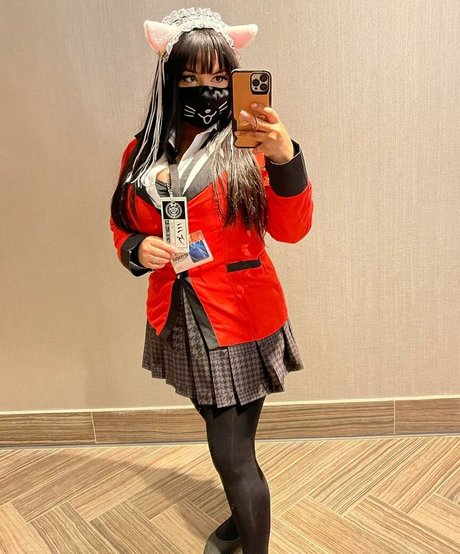 Jaki Oppai sexe de star du porno archive