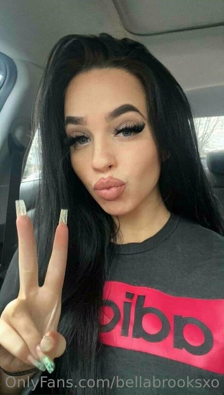 bellabrooksxo star exclusive image