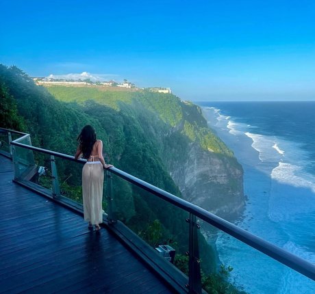 Iulia Girbu star du porno nue images