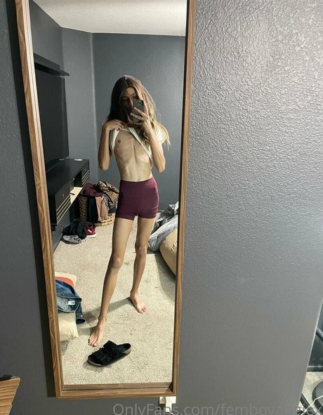 laneandangie étoile sexy photos